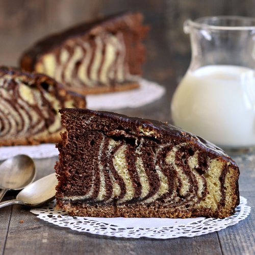 Látványos és egyszerű: Márványtorta, zebrasüti